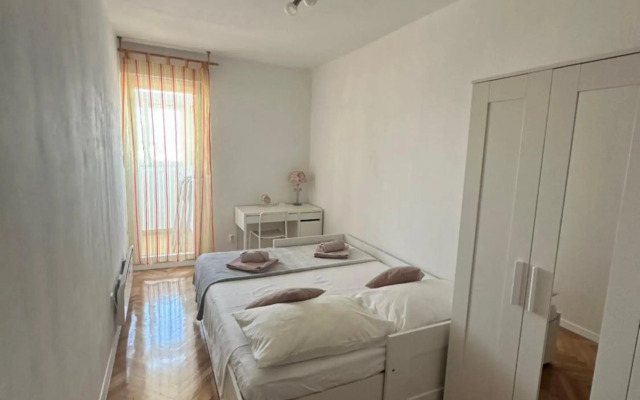 T-star, 2-bedroom apartment with magnificent beach view