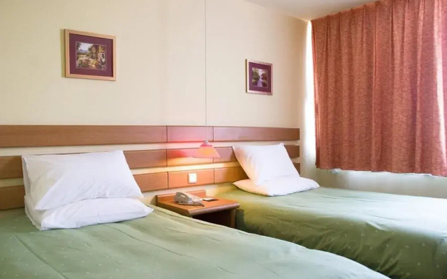 Home Inn Changshu Clothing City