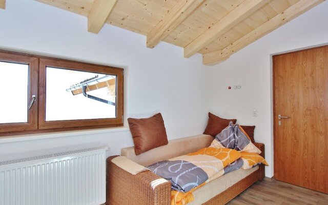 Welcoming Apartment in Hollersbach im Pinzgau near Ski Area