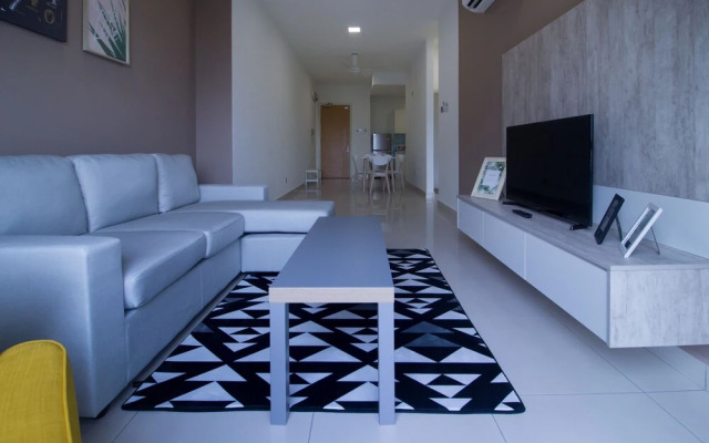 OYO Home 500 Premium 2BR Crest Condo