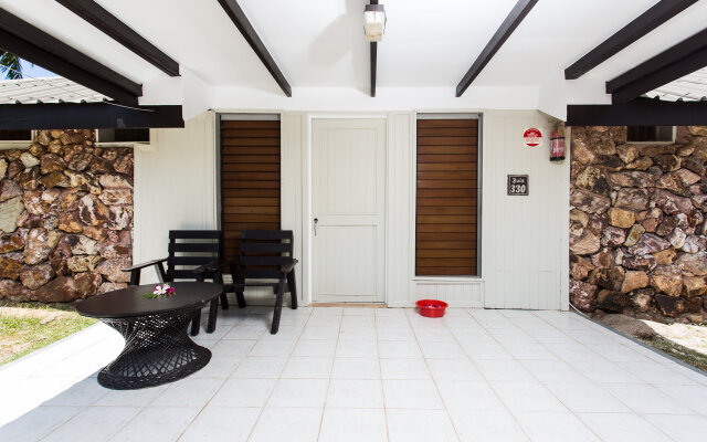 Plantation Island Resort