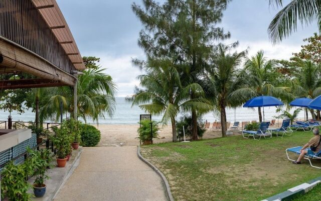 H Beach Suite at Rainbow Paradise Beach Resort