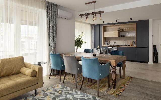 Kanopian Penthouse Hotel