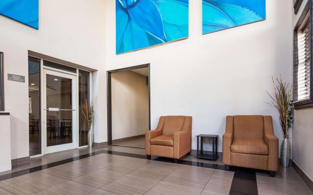 Best Western Plus Silverdale Beach Hotel