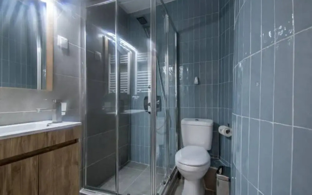 Beautiful Design Flat In Thessaloniki