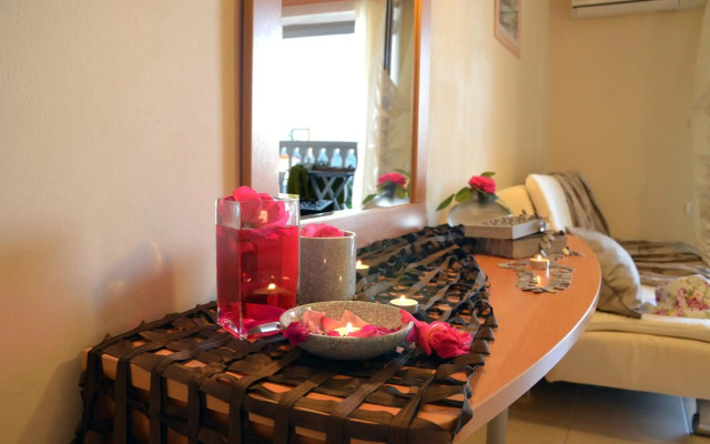 Belussi Beach Hotel & Suites