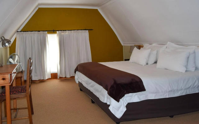 The Clarens Country House