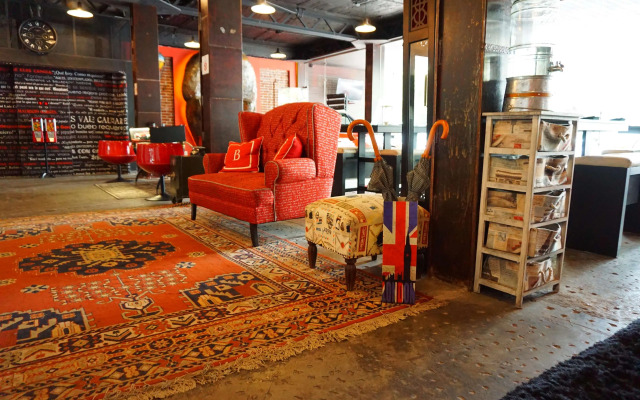 Black Boutique Hotel