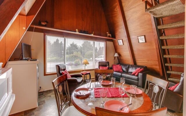 Alpine Chalet 6 Half Loft