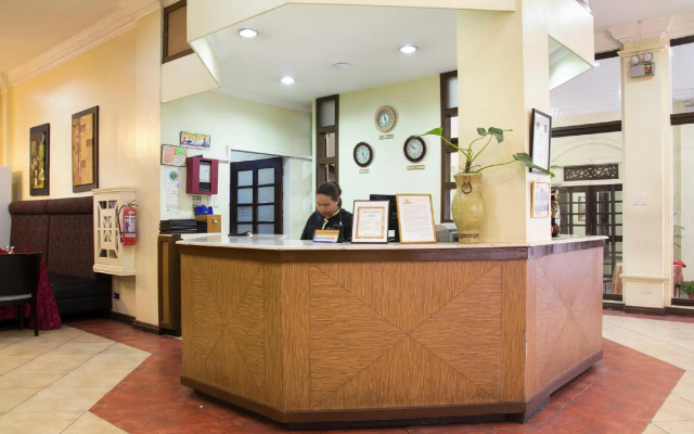 White Knight Hotel Intramuros