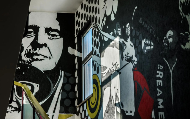 LH Arca Street Art Hotel