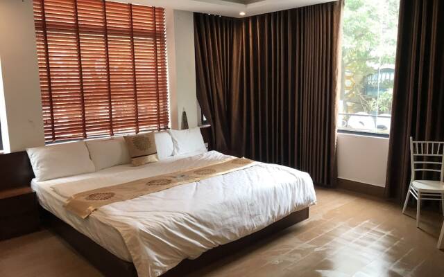 Romance Hotel