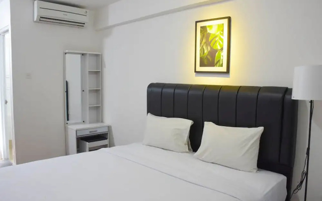 Elegant and Comfy Studio at Bassura City Apartment