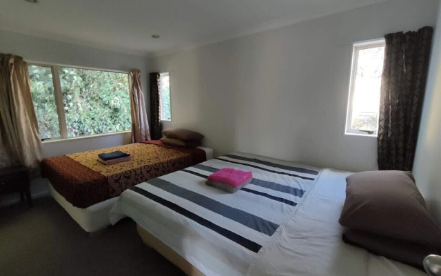 5 Bedroom House at 82A Richardson Road
