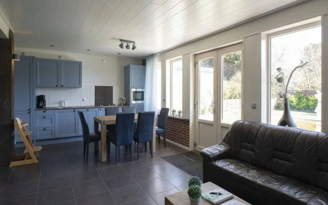 Detached Holiday Bungalow With Garden