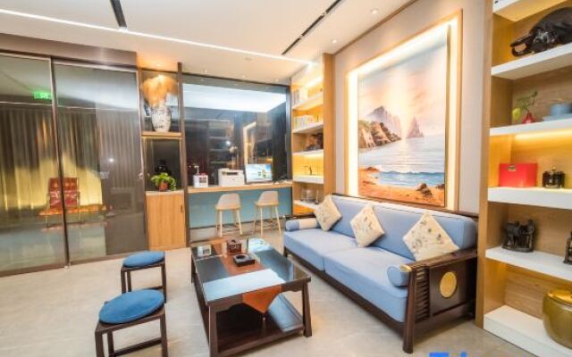 Nanhu Hotel (Xinyang Normal University Nanwan Lake)