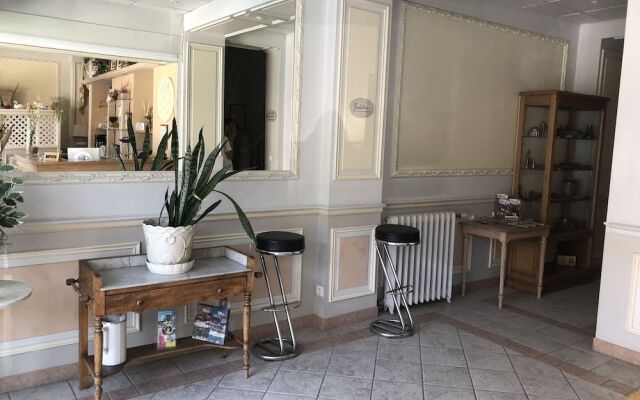 Hotel De France