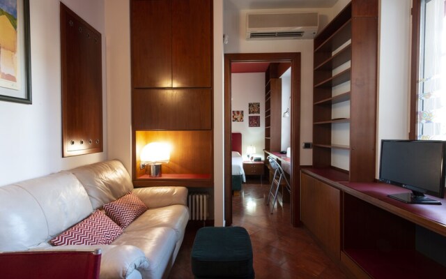 Santo Stefano - 3721 - Milan - Hld 37526