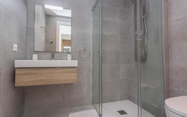 Luxury 2BR Seaviews - Santa Barbara Heights