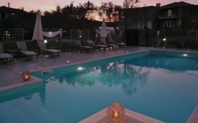 Avra Hotel
