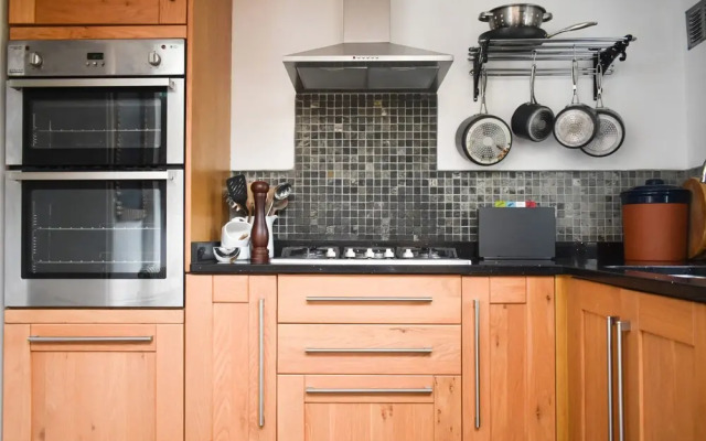Beautifully Presented 3 Bedroom Brighton Townhouse