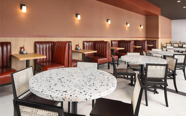 Embassy Suites By Hilton Chattanooga Downtown