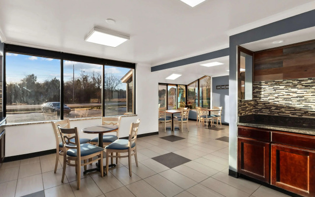 Rodeway Inn