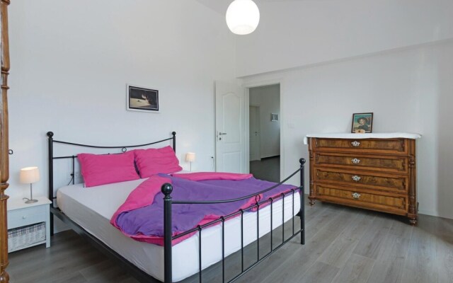 Awesome Home in Vodnjan With Wifi and 2 Bedrooms