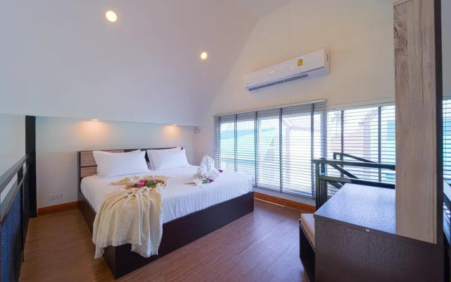 Beautiful new 7 Bedroom Villa Resort CT7