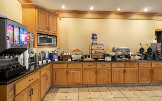 Country Inn & Suites by Radisson, Valdosta, GA