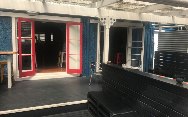 Crash Palace Backpackers
