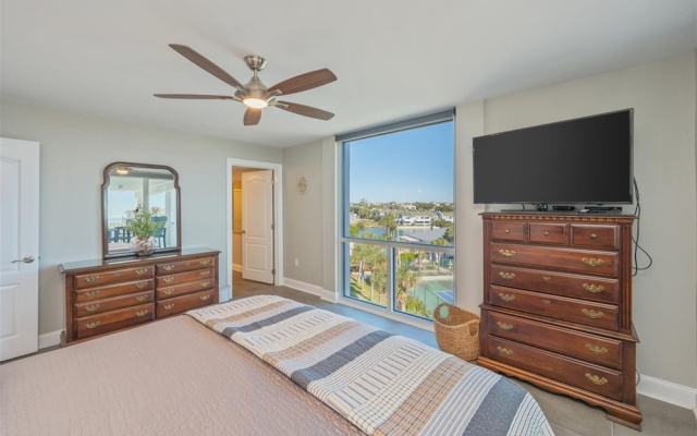 Shoreline Towers 3051 3 Bedroom Condo