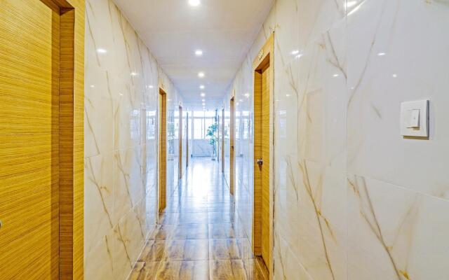 Super OYO Flagship Landcorp Hotels Near Shilparamam