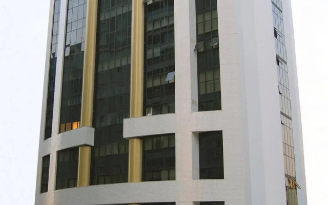 Mondrian Suite Hotel