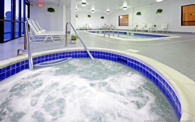 Holiday Inn Express & Suites East Greenbush (Albany-Skyline) by IHG