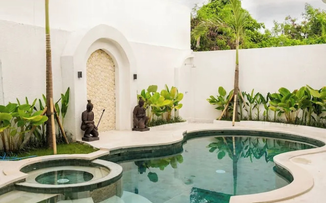 Tropical 2BR Private Villa, 6min Pererenan Beach