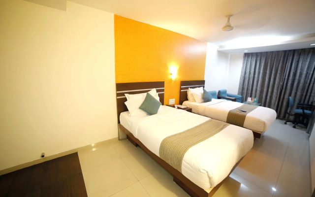 Click Hotel Yuvraj