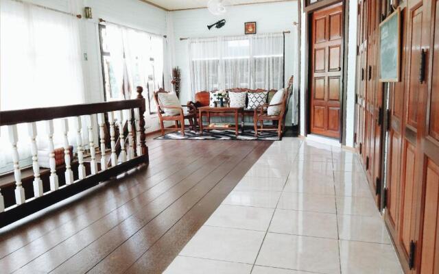 Green Riverside Homestay