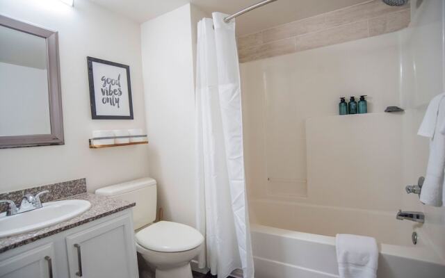3BR CozySuites TheBlock-SkybridgeAccess2