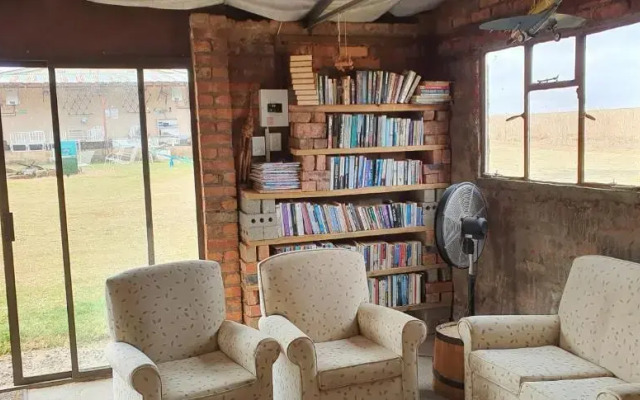Drakensberg Bush Lodge