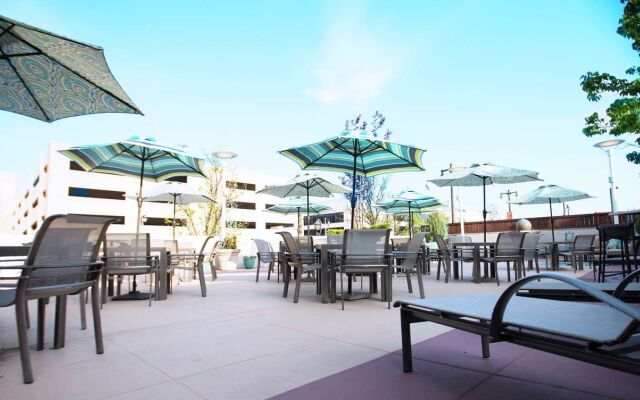 DoubleTree by Hilton Milwaukee Downtown
