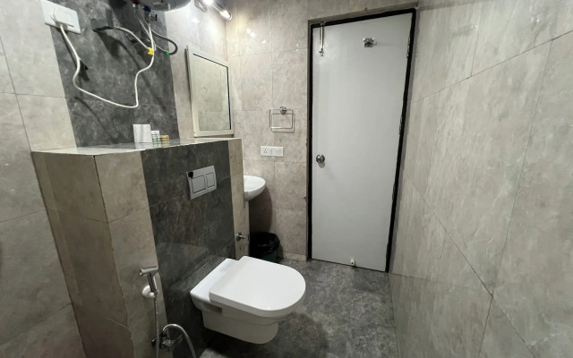 Hyphen Business Hotel