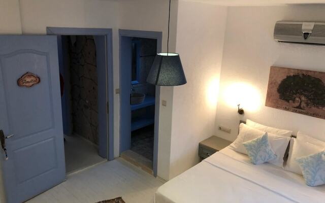 Tash Mekan Alacati Boutique Hotel