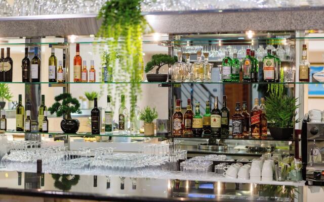 Kings Park Hotel