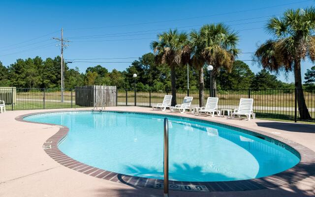 Quality Inn & Suites Lake Charles South