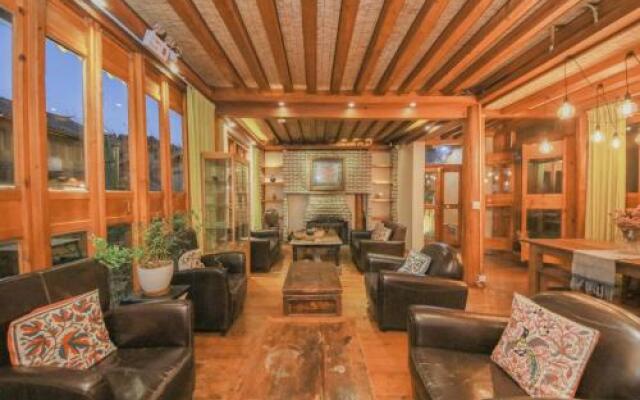 Lijiang Sunshine Garden Villa