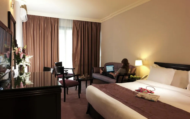 One to One Hotel & Apartments
