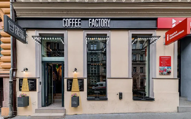 Royal Court Apartments