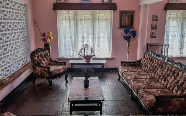 CHARAKAMA Guest Bungalow - GAMPAHA