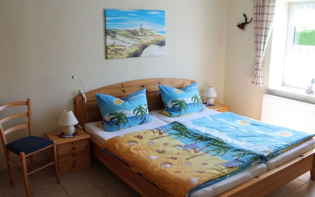 Spacious Apartment with Garden near Sea in Rerik